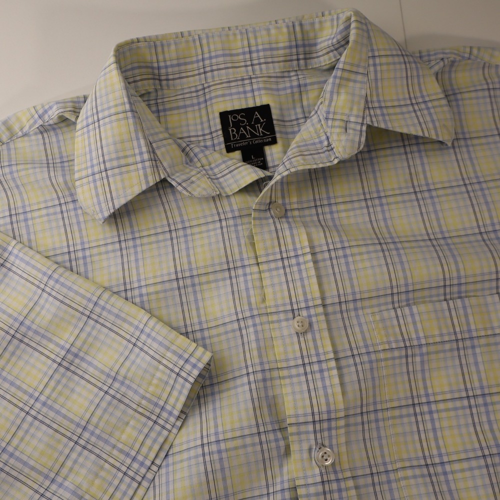 Jos A Bank Traveler Tailored Fit Men's Multicolor Plaid Short Sleeve Shirt L